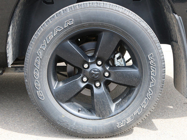 2022 Ram 1500 Classic Express 4x4 | 6'4Box|HEATED SEATS in Cars & Trucks in Calgary - Image 4