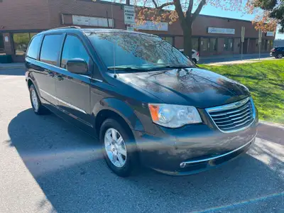 1 OWNER, CERTIFIED, NO ACCIDENTS, LEATHER, NAVIGATION, BACK UP CAMERA, DVD, POWER DOORS POWER BACK D...