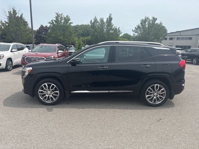 2022 GMC Terrain Denali Denali AWD + Sunroof + Winters + Low... in Cars & Trucks in Oshawa / Durham Region - Image 4