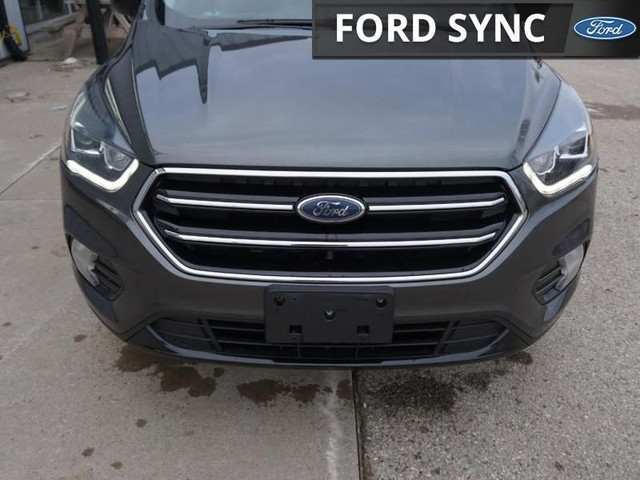 2018 Ford Escape SE | LOW MILEAGE | FUEL EFFICIENT | in Cars & Trucks in London - Image 4