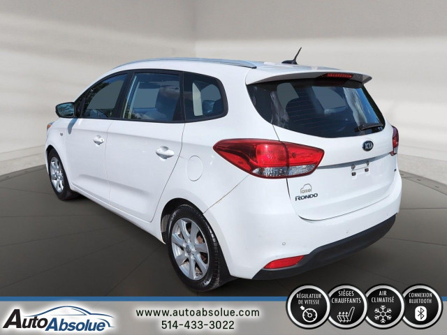 2015 Kia RondoLX in Cars & Trucks in Laval / North Shore - Image 4