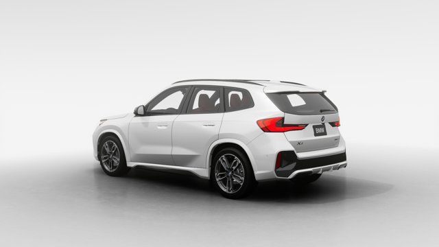 2025 BMW X1 xDrive28i in Cars & Trucks in Laval / North Shore - Image 2