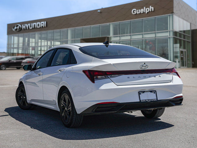 2022 Hyundai Elantra Preferred IVT | Heated Steering Wheel in Cars & Trucks in Guelph - Image 4