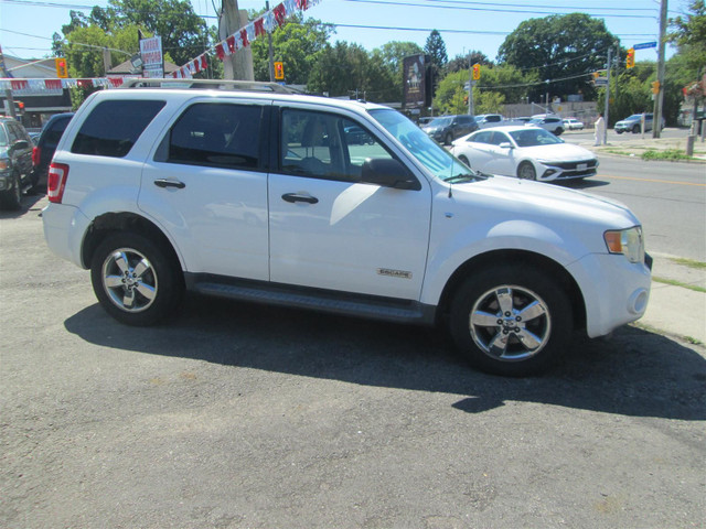 2008 Ford Escape XLT V6 in Cars & Trucks in City of Toronto - Image 2