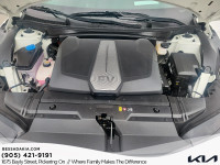 Engine: Electric Motor Safety Equipment ABS And Driveline Traction Control Side Impact Beams Dual St... (image 7)