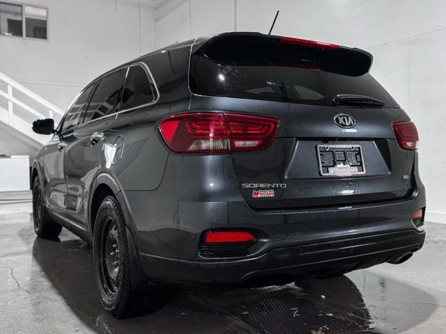 2020 Kia Sorento LX | One Owner | No Accidents | Heated Seats in Cars & Trucks in Grande Prairie - Image 4