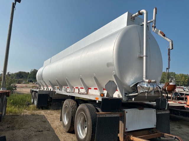 Tank Trailer  in Heavy Equipment in St. Albert - Image 3