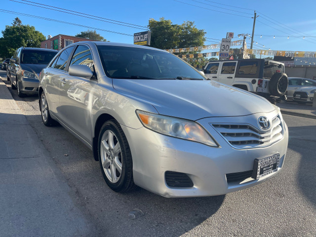 2010 Toyota Camry LE in Cars & Trucks in City of Toronto - Image 3