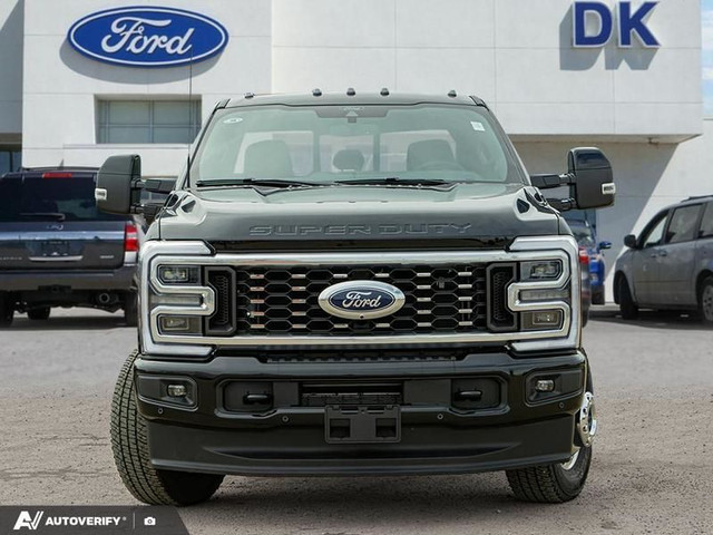 2025 Ford F-350 Super Duty Platinum in Cars & Trucks in Edmonton - Image 2