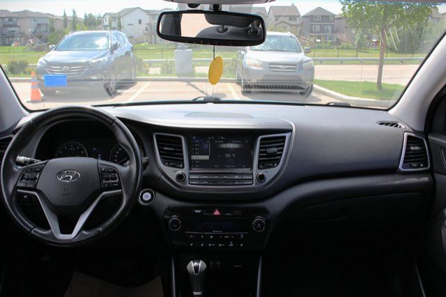 2017 Hyundai Tucson Luxury in Cars & Trucks in Calgary - Image 2
