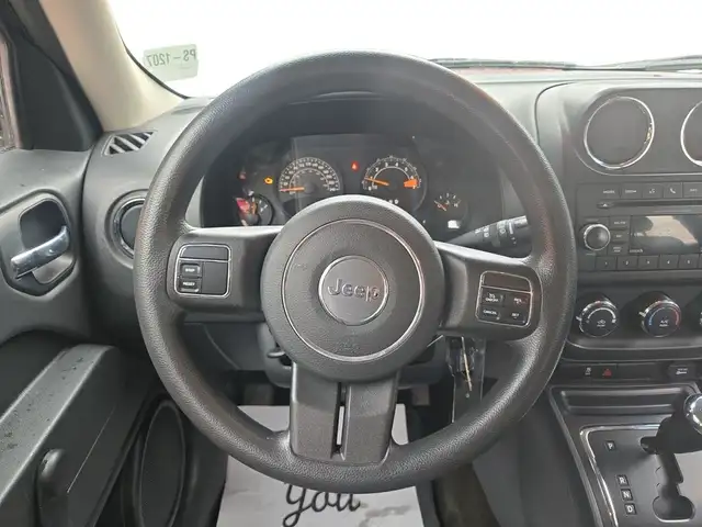 2015 Jeep Patriot 4WD 4dr Altitude in Cars & Trucks in Calgary - Image 18