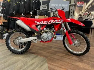 Not brand new but pretty darn close! MINT condition 2023 Gas Gas MC 450F. LOW LOW hours and ridden b...