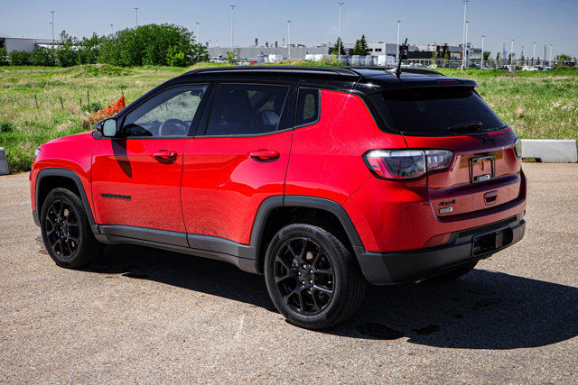 2024 Jeep Compass ALTITUDE 4X4 LEATHER in Cars & Trucks in Strathcona County - Image 2