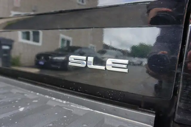 2017 GMC Sierra 1500 in Cars & Trucks in Oakville / Halton Region - Image 33