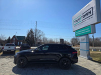 2020 Jaguar F-Pace Prestige 25T AWD with only 79,000kms. Clean history with no accidents See Carfax... (image 7)