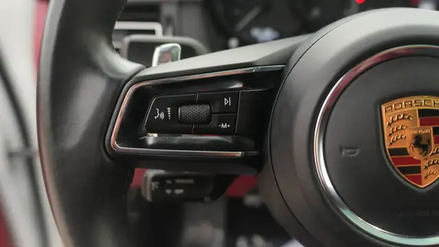 2022 Porsche Macan Base, Sunroof, Navigation, Red Interior, Navi in Cars & Trucks in Oakville / Halton Region - Image 19