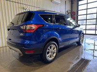 Welcome Ontario customers! All our vehicles are Ontario safety check/e-tested. We offer financing ad... (image 4)