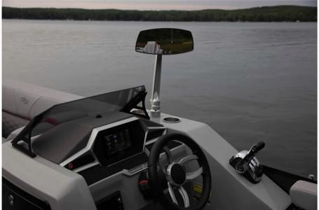 2022 Manitou 23 Oasis RF VP II in Powerboats & Motorboats in Thunder Bay - Image 4