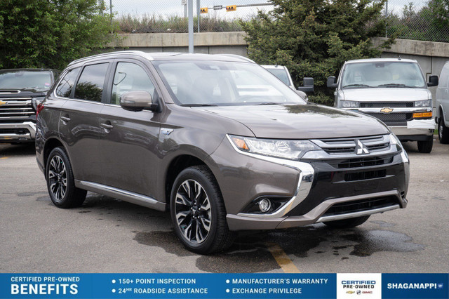 2018 Mitsubishi Outlander PHEV SEULTRA LOW KM | CLEAN CARFAX in Cars & Trucks in Calgary - Image 3