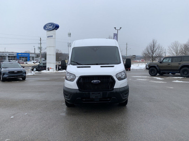 2022 Ford Transit 250 148 WB - Medium Roof - Awesome lightly use in Cars & Trucks in Kawartha Lakes - Image 2