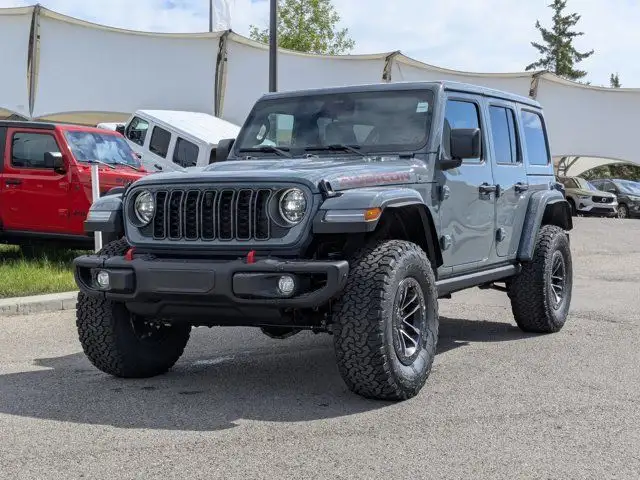 2025 Jeep Wrangler Rubicon X - 35 A/T TIRES - BEADLOCK RIMS dans Autos et camions dans Calgary - Image 4