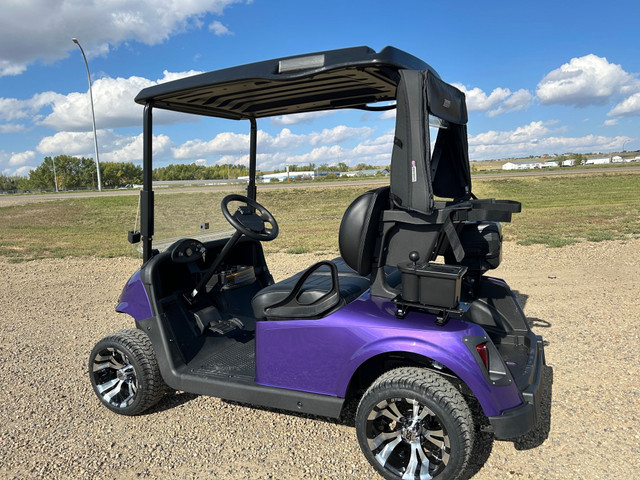 2023 E-Z-GO RXV ELITE LITHIUM GOLF CART in ATVs in Swift Current - Image 2