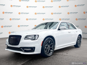 2022 Chrysler 300 300S - Leather / Rear View Cam / Apple CarPlay / No Extra Fees