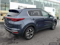 This Kia Sportage delivers a Regular Unleaded I-4 2.4 L/144 engine powering this Automatic transmiss... (image 4)
