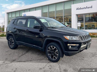 This Jeep Compass boasts a Regular Unleaded I-4 2.4 L/144 engine powering this Automatic transmissio... (image 6)