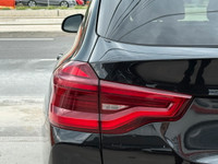 JUST ARRIVED! DONT MISS OUT ON THIS ONE!! NO ACCIDENTS, LOCAL ONTARIO VEHICLE, CLEAN TITLE, CARFAX V... (image 6)