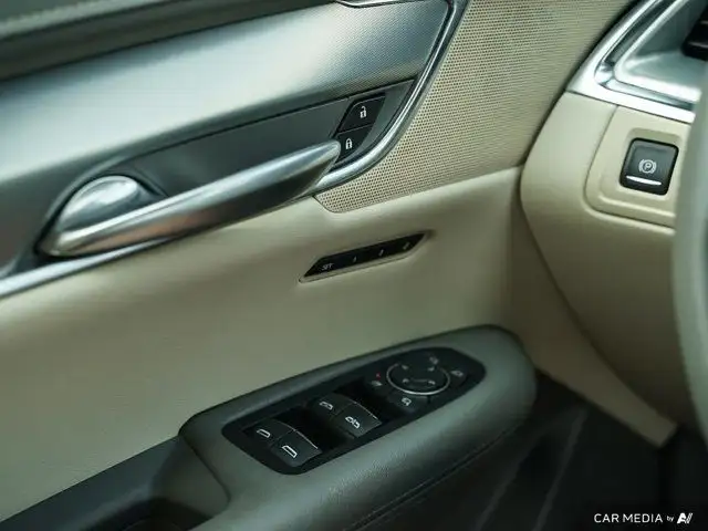 2019 Cadillac XT5 Luxury AWD | AWD | Navigation | Wireless in Cars & Trucks in Windsor Region - Image 21