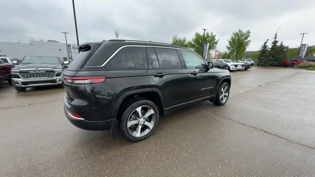 2023 Jeep Grand Cherokee 4xe BASE | Apple CarPlay | Heated Seats in Cars & Trucks in Edmonton - Image 2