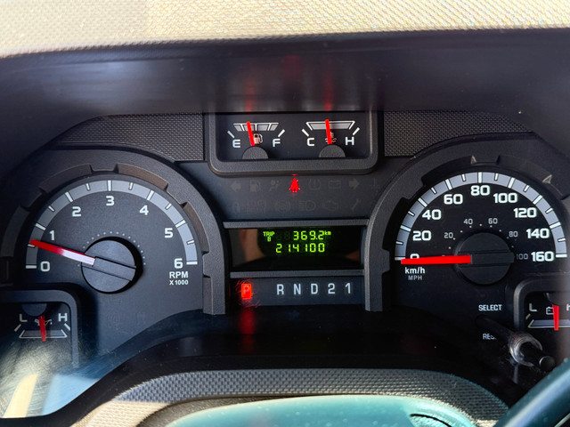 2013 Ford F-250 XL CARGO in Cars & Trucks in Oakville / Halton Region - Image 2