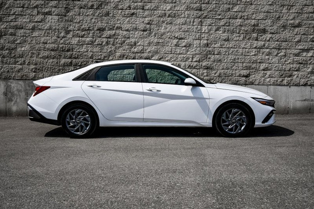 2024 Hyundai Elantra Preferred IVT - Heated Seats in Cars & Trucks in Kingston - Image 2