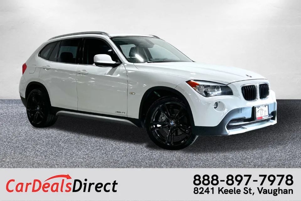 2012 BMW X1 AWD/Sunroof/Leather/Clean