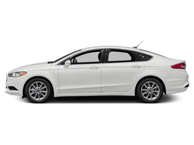 2017 Ford Fusion SE SE FWD in Cars & Trucks in City of Toronto - Image 2