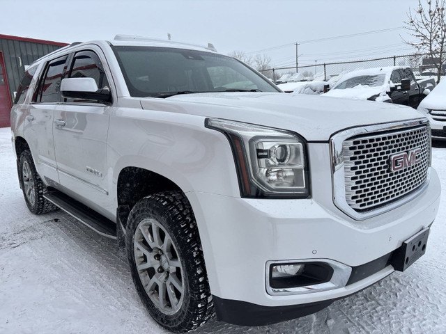 2017 GMC Yukon DENALI | 7 PASSENGER | 4X4 | 6.2L V8 | HEATED LEA in Cars & Trucks in Calgary - Image 4
