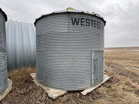 Westeel Rosco 14 Ft 4 Ring Flat Bottom Bin