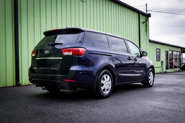 2018 Kia Sedona L - Bluetooth in Cars & Trucks in Cornwall - Image 3