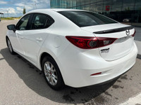 2018 MAZDA MAZDA3 SE | BLUETOOTH FEATURES INCLUDE: - Emergency brake assist - Tire pressure monitori... (image 3)