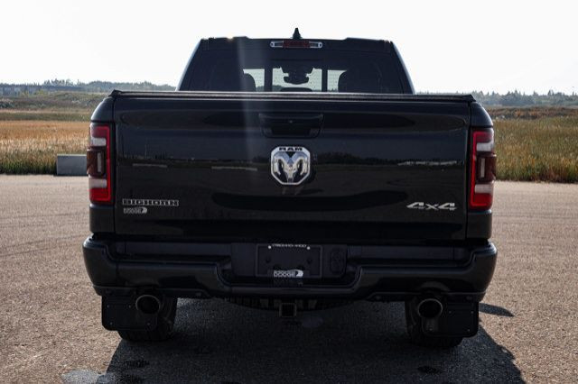 2020 Ram 1500 BIGHORN QUADCAB 4X4 HEMI LOW KMS in Cars & Trucks in Strathcona County - Image 3