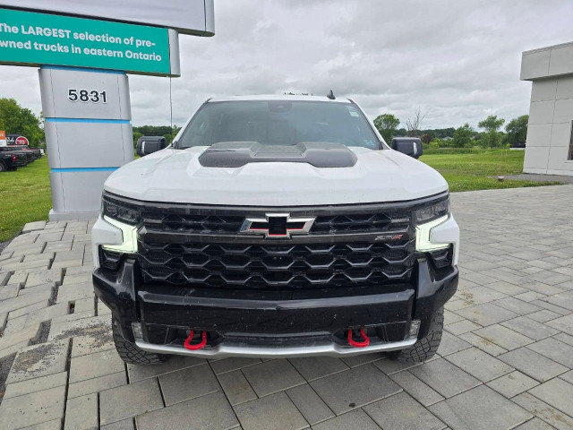 2022 Chevrolet Silverado 1500 in Cars & Trucks in Ottawa - Image 2