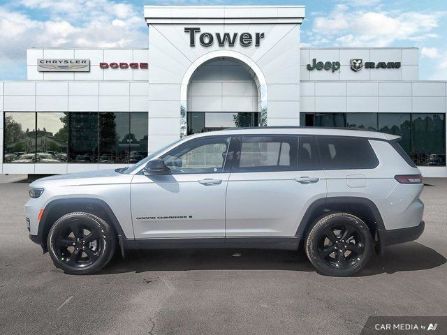 2025 Jeep Grand Cherokee L Limited in Cars & Trucks in Calgary - Image 3