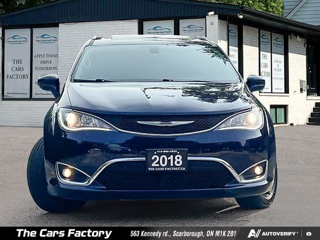2018 Chrysler Pacifica Touring-L Plus Leather/Roof/ Apple CarPla in Cars & Trucks in City of Toronto - Image 2