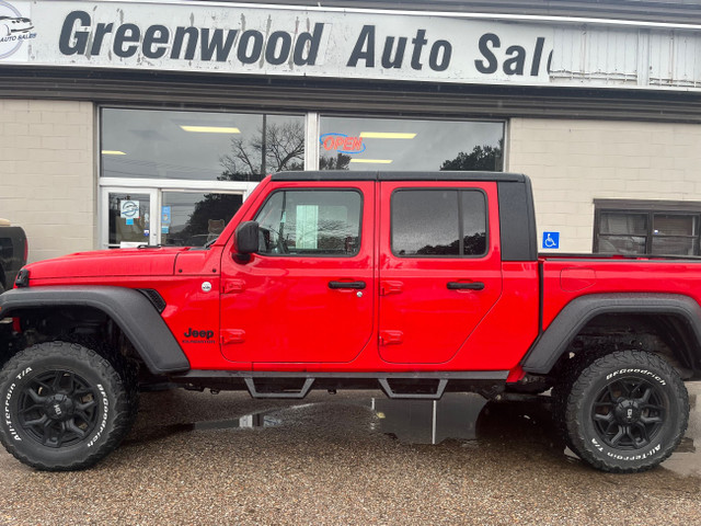 2020 Jeep Gladiator Sport S GREAT COLOUR, HEATED SEATS! PRICE... in Cars & Trucks in Annapolis Valley
