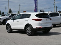 This 2017 Kia Sportage EX AWD is a Zippy SUV That's Cooler Than a Penguin on Ice! A compact SUV that... (image 5)