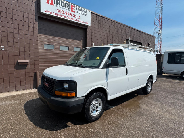 2012 GMC Savana Cargo Van 3500 in Cars & Trucks in Calgary - Image 2