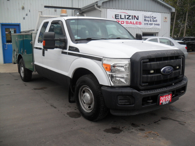 2013 Ford F 250 SRW XL|1 OWNER|SERVCIE TRUCK|OILED in Cars & Trucks in Kitchener / Waterloo - Image 2