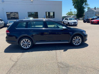 Low Mileage, 4MOTION All-Wheel Drive, Panoramic Power Sunroof, Android Auto, Alltrack Exclusive Gril... (image 3)