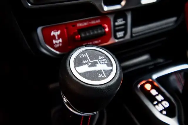2023 Jeep Wrangler Rubicon • PREM. AUDIO • 4G WI-FI • CP/AA in Cars & Trucks in Kingston - Image 21